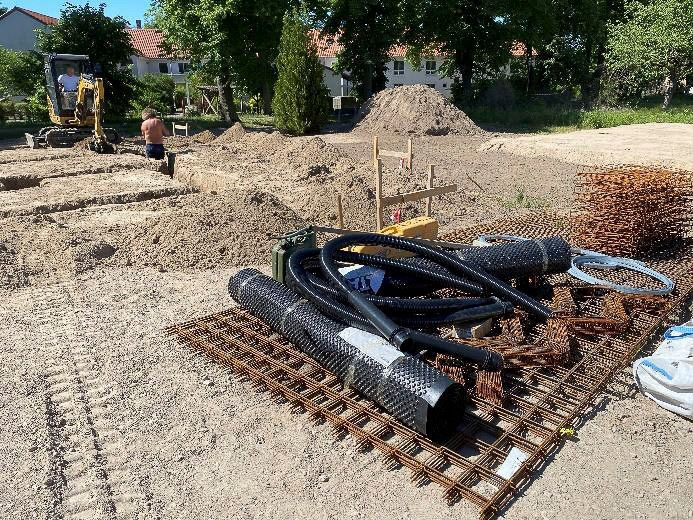 Erdarbeiten und Bodenplatten mit MBI Bau GmbH in Bad Saarow - Erdarbeiten - Bodenplatten - Rohbau