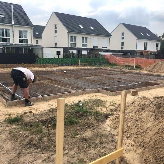 Leistungen von MBI Bau GmbH in Bad Saarow - Erdarbeiten - Bodenplatten - Rohbau